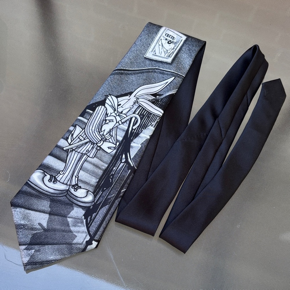 Warner Bros. Bugs Bunny Film Noir Vintage Tie Looney Tunes Chagall - Picture 3 of 3